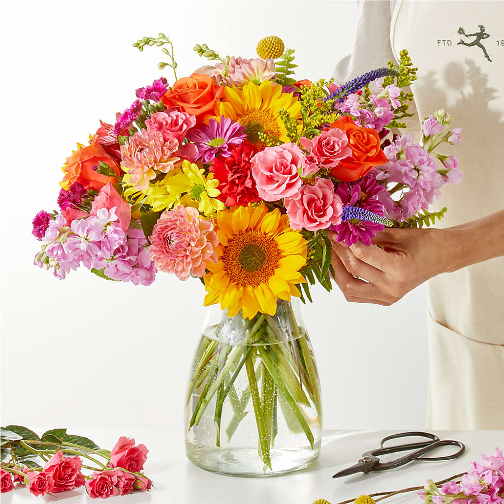Cue the Confetti - A Florist Original – BLOSSOMS & BALLOONS FLORIST, Roseville CA