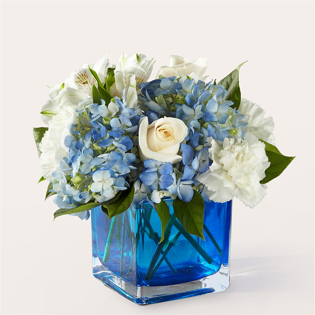Soothing Waters Bouquet – BLOSSOMS & BALLOONS FLORIST, Roseville CA