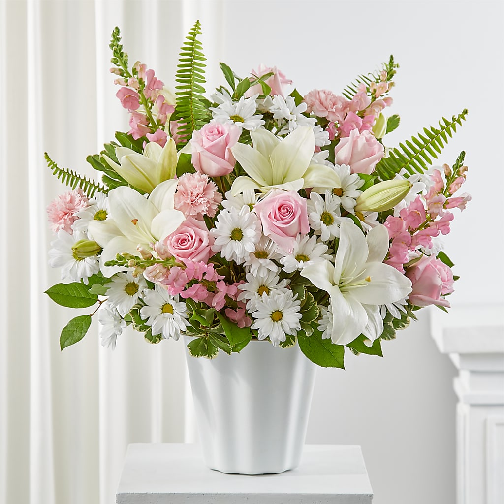Soft Touch Tabletop Basket – BLOSSOMS & BALLOONS FLORIST, Roseville CA