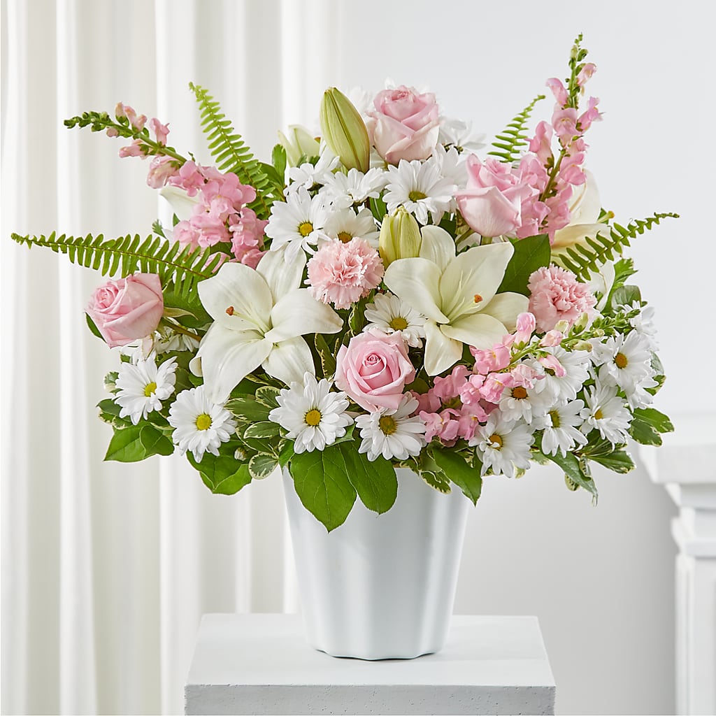 Soft Touch Tabletop Basket – BLOSSOMS & BALLOONS FLORIST, Roseville CA