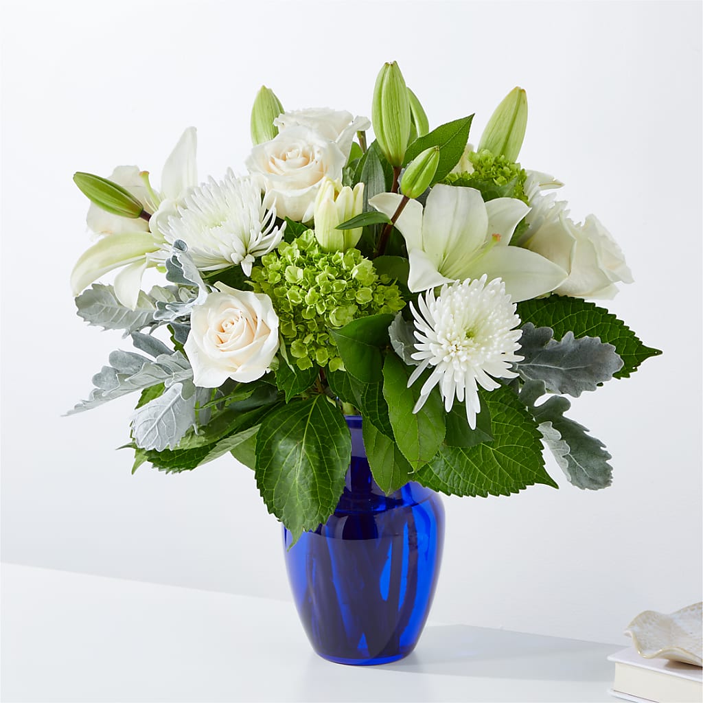 Snowy Dreams Bouquet – BLOSSOMS & BALLOONS FLORIST, Roseville CA