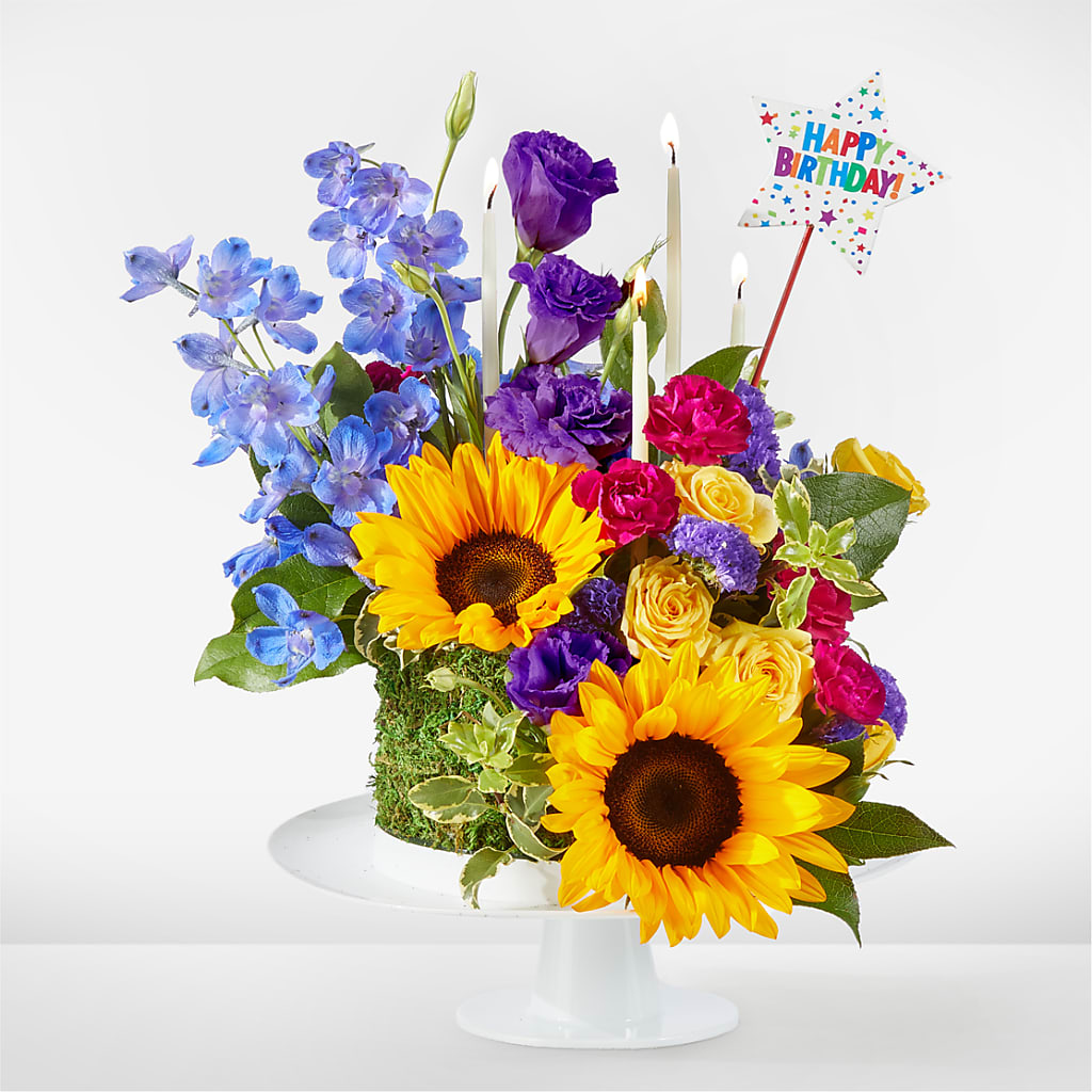 Star of the Day Floral Cake – BLOSSOMS & BALLOONS FLORIST, Roseville CA