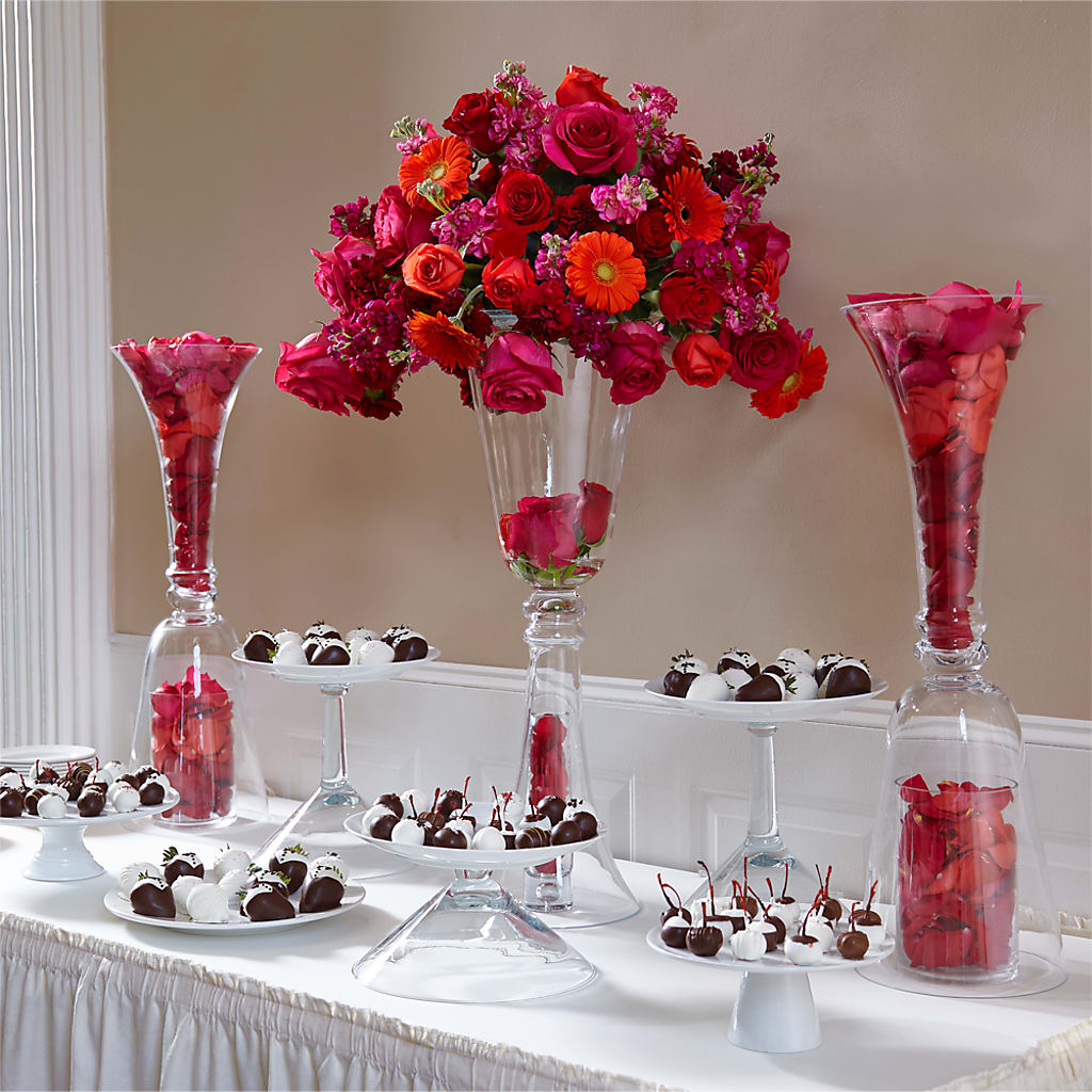 Life's Sweetness Centerpiece – BLOSSOMS & BALLOONS FLORIST, Roseville CA