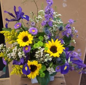 CHARMING COUNTRY – BLOSSOMS & BALLOONS FLORIST, Roseville CA