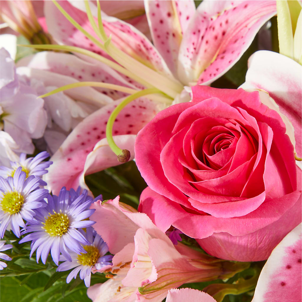 Pressing Petals Bouquet – BLOSSOMS & BALLOONS FLORIST, Roseville CA