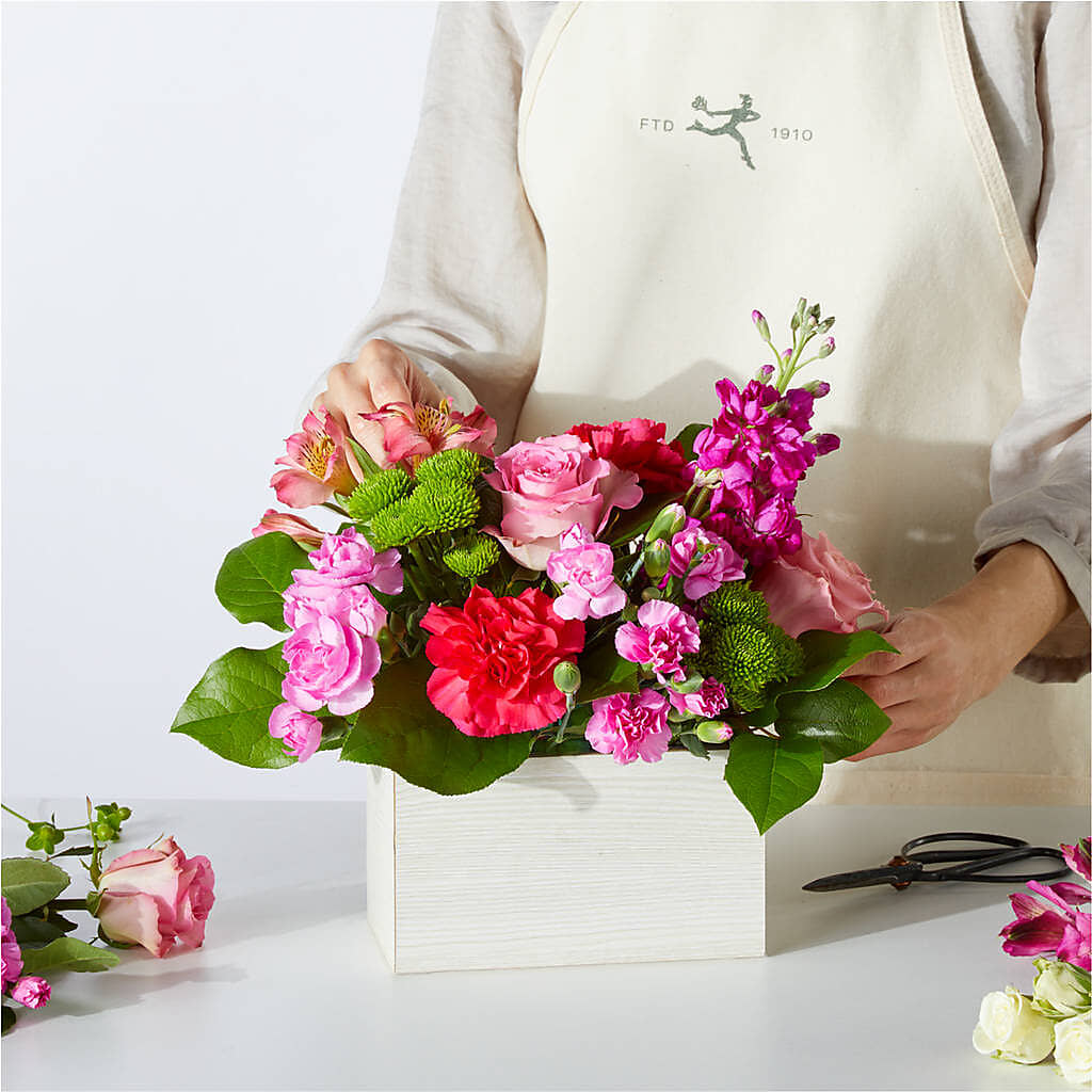 Sweetberry Box – A Florist Original – BLOSSOMS & BALLOONS FLORIST, Roseville CA