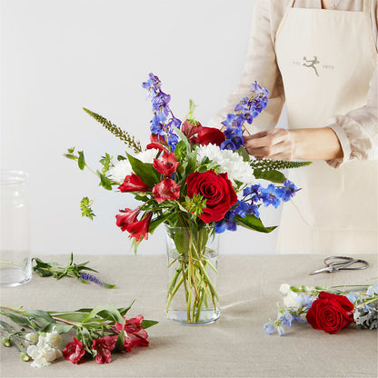 Star Spangled - A Florist Original – BLOSSOMS & BALLOONS FLORIST, Roseville CA