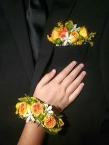 bracelet and boutonniere set