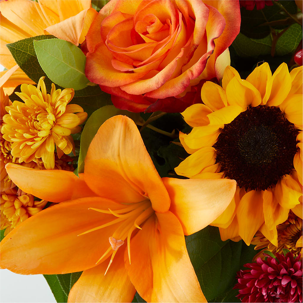 Grateful Centerpiece – BLOSSOMS & BALLOONS FLORIST, Roseville CA