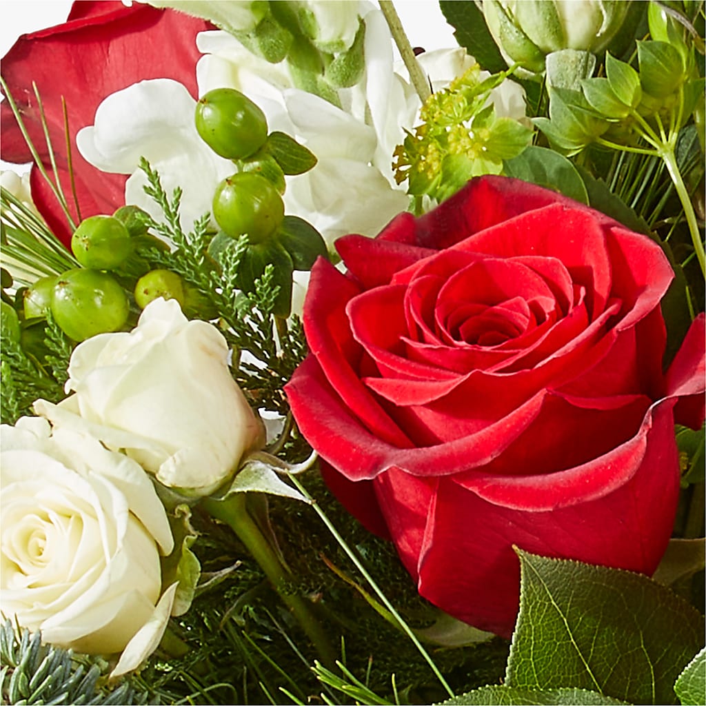 Deck the Halls Bouquet – BLOSSOMS & BALLOONS FLORIST, Roseville CA