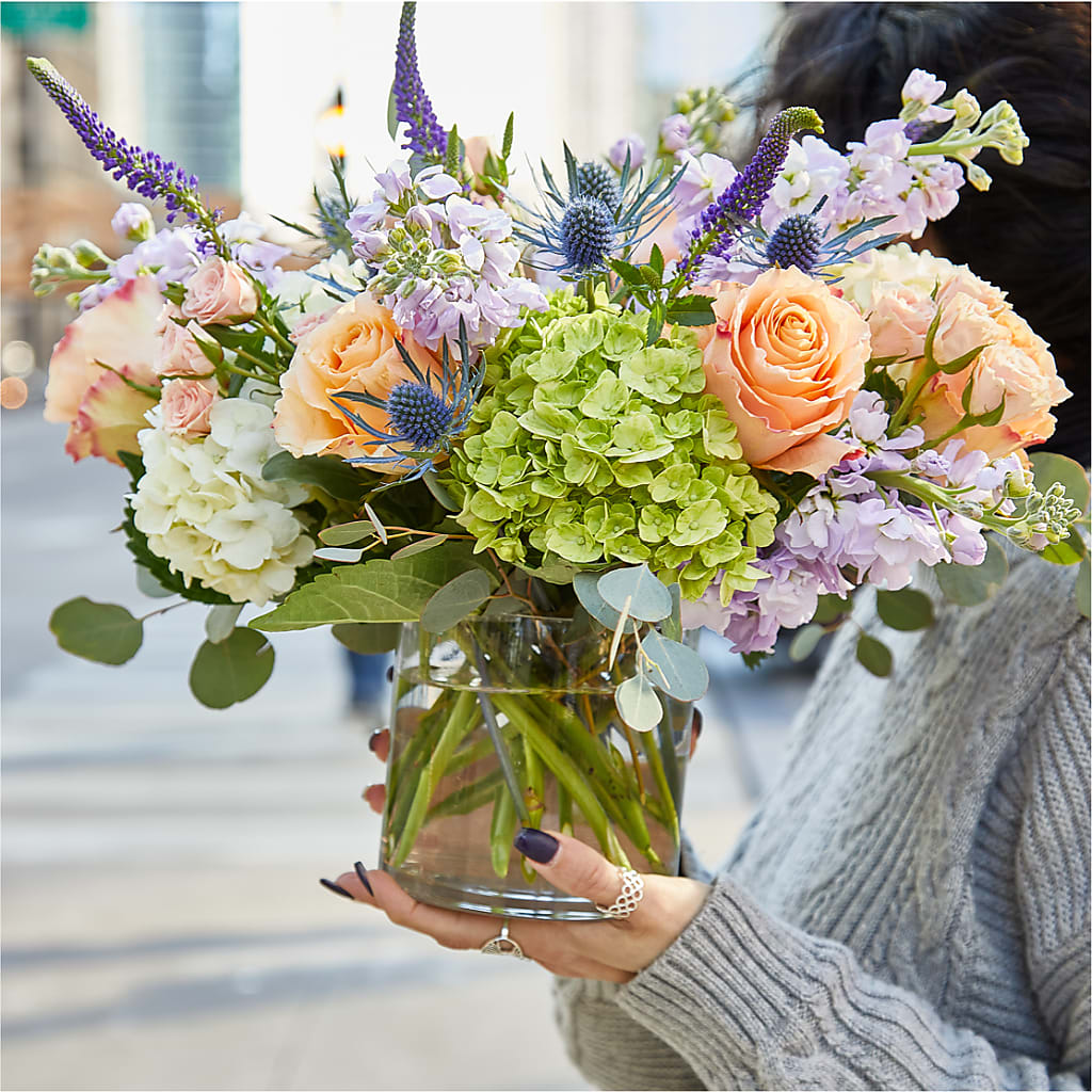 Porch Swing Bouquet – BLOSSOMS & BALLOONS FLORIST, Roseville CA