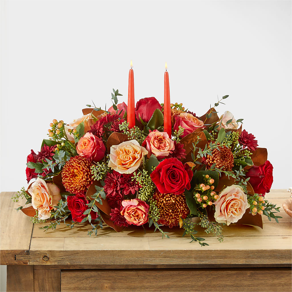 Gather Near Centerpiece – BLOSSOMS & BALLOONS FLORIST, Roseville CA