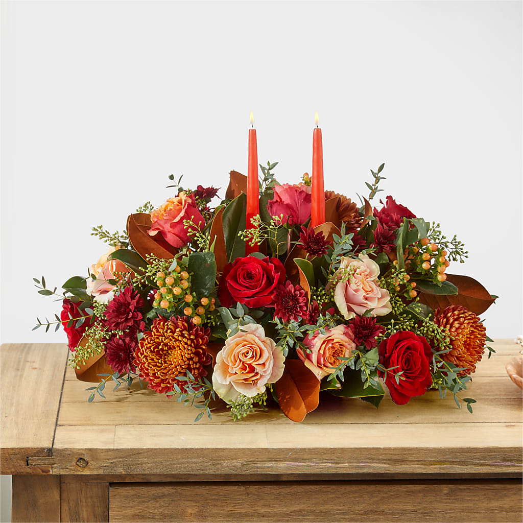 Gather Near Centerpiece – BLOSSOMS & BALLOONS FLORIST, Roseville CA