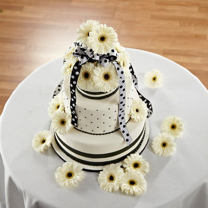 Simple Sophistication Cake Décor – BLOSSOMS & BALLOONS FLORIST, Roseville CA