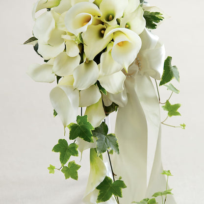 White Chapel Bouquet – BLOSSOMS & BALLOONS FLORIST, Roseville CA